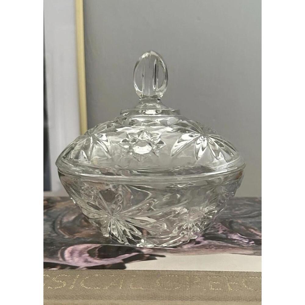 Anchor Hocking Early American Prescut Candy Trinket Makeup Dish W/ Lid MCM